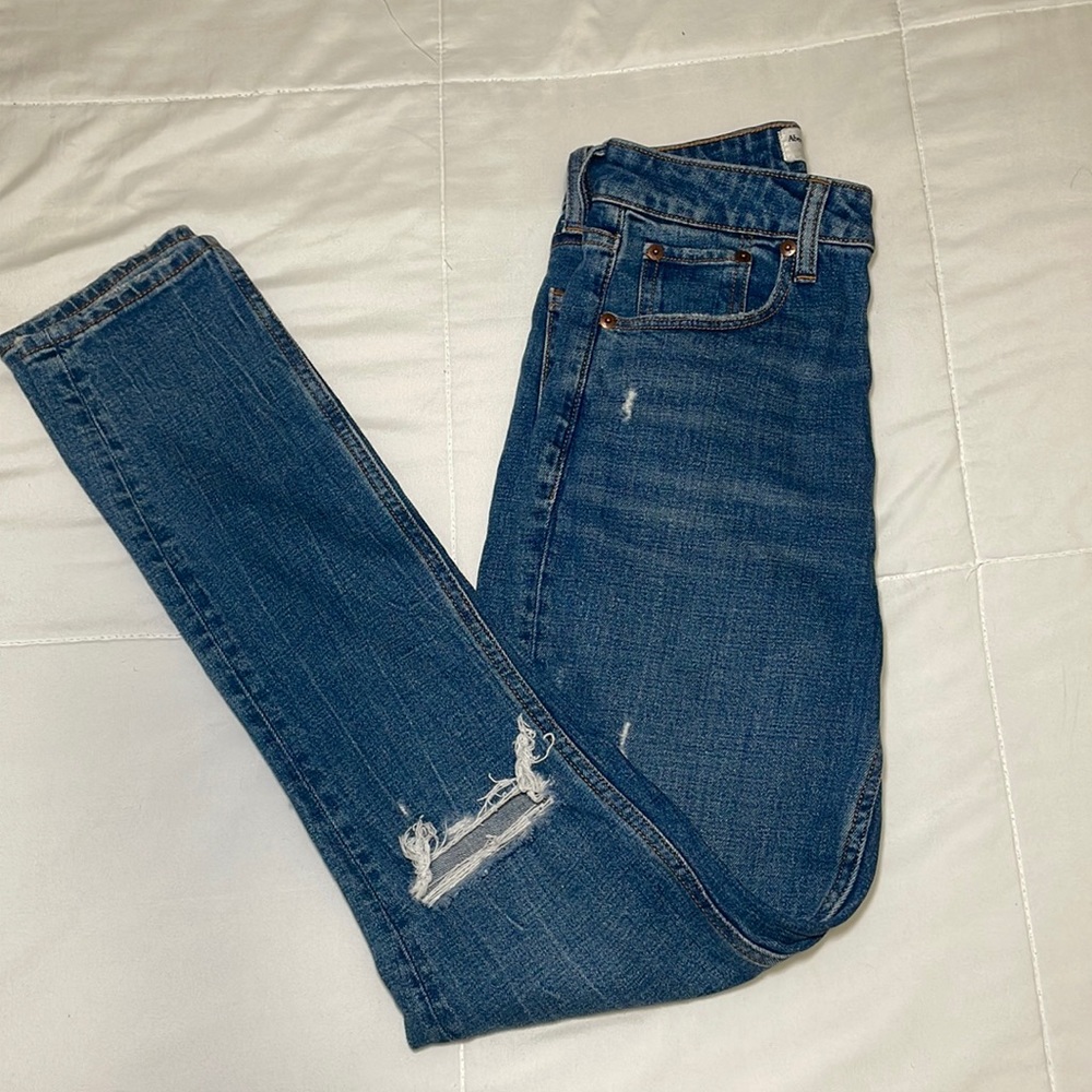 Abercrombie & Fitch “The Skinny High Rise” Curve Love